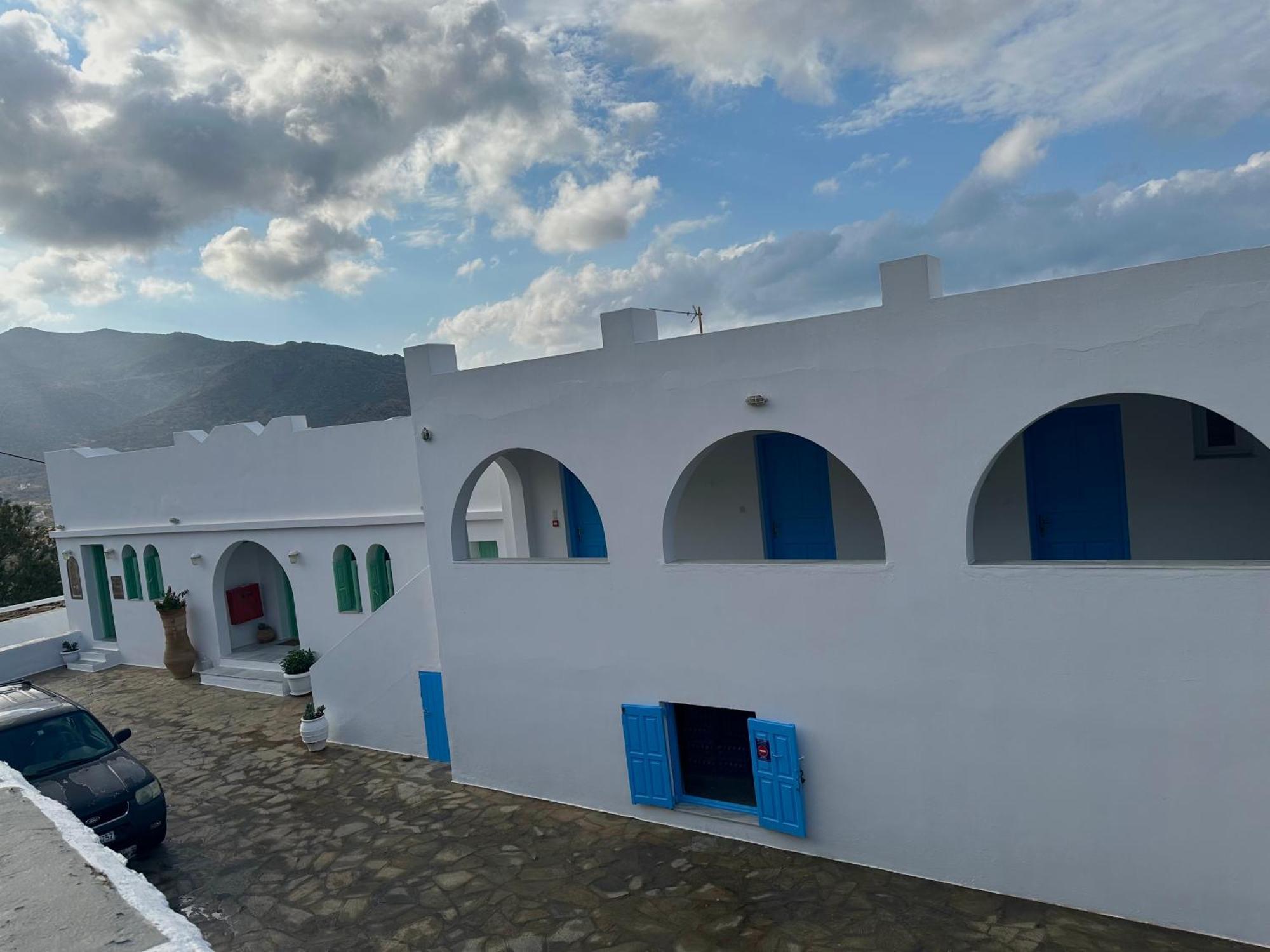 Hotel Petradi Chora  Bagian luar foto