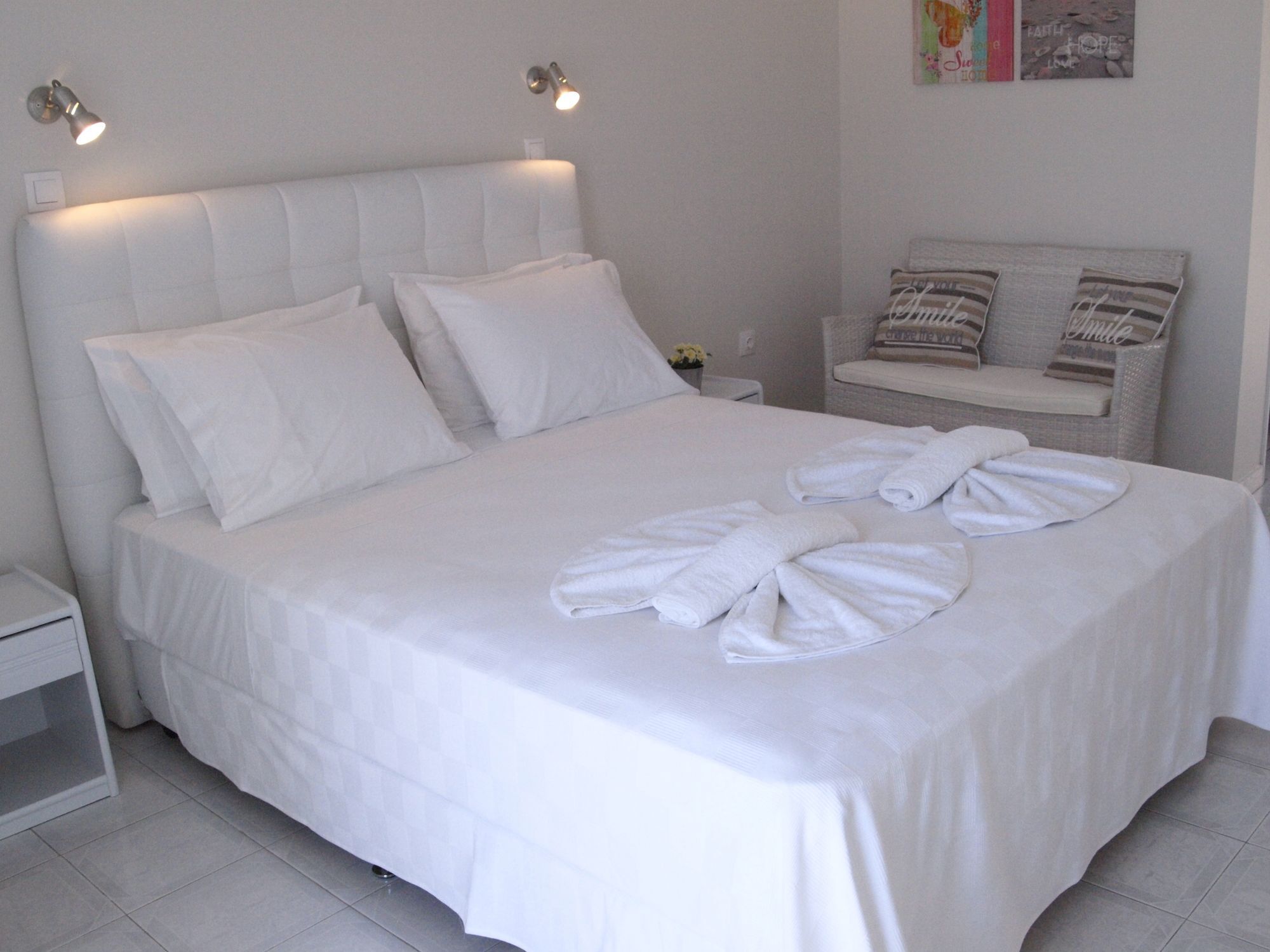 Hotel Petradi Chora  Bagian luar foto